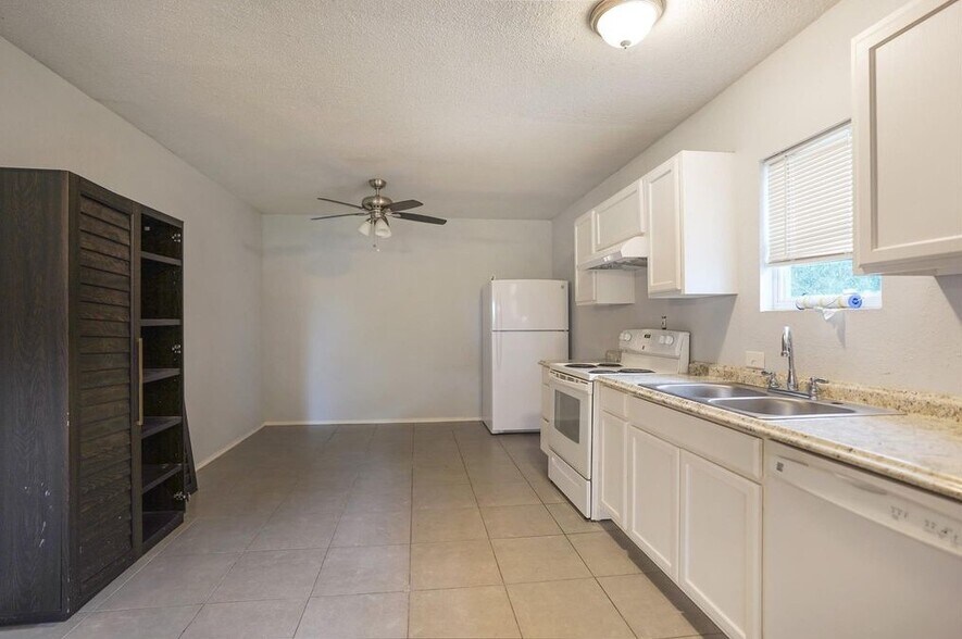 More Photos Of 22855 E Martin Dr, Porter Land For Sale