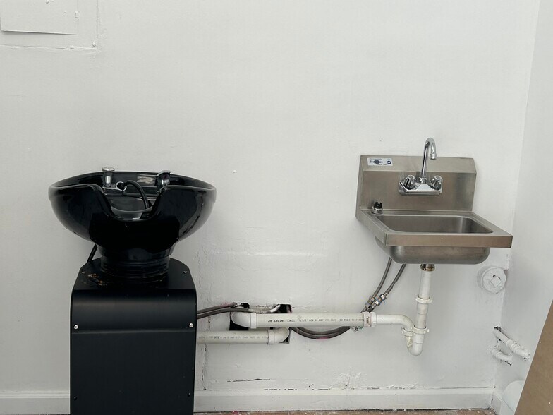 More Photos Of 611 Campbell Ave, West Haven Storefront Retail Residential For Sale