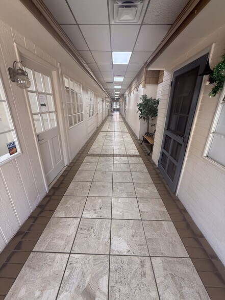 More Photos Of 1107 Main St, Woodward Storefront For Sale