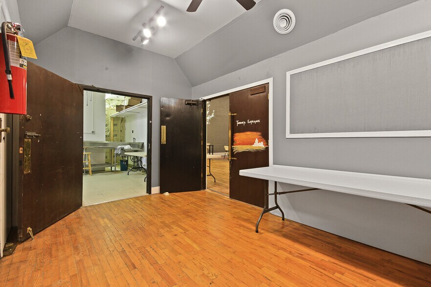 More Photos Of 105 Coal st, Mexico Specialty For Sale