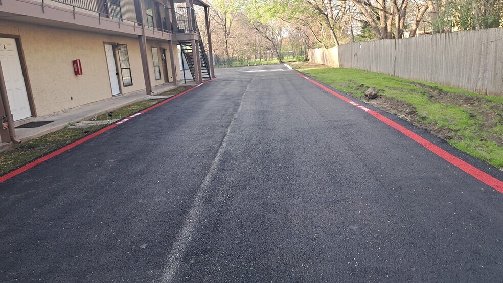 More Photos Of 8127 Stonehurst St, Dallas Apartments For Sale