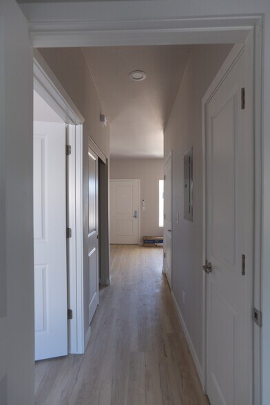 More Photos Of 40 W 13th St, Merced Apartments For Sale