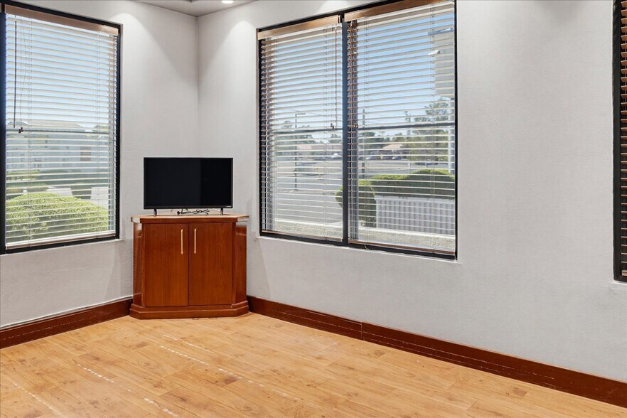 More Photos Of 4431 S Eastern Ave, Las Vegas Medical For Lease