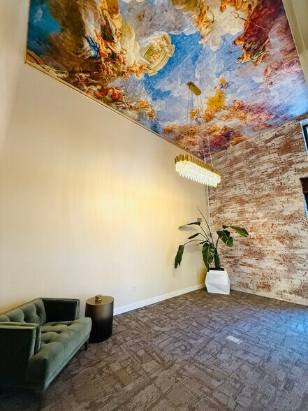 More Photos Of 447 State St, Salem Apartments For Lease