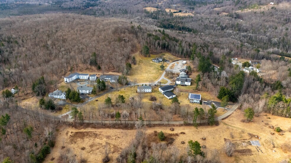 Primary Photo Of 371 W Farm Rd, Bethlehem Schools For Sale