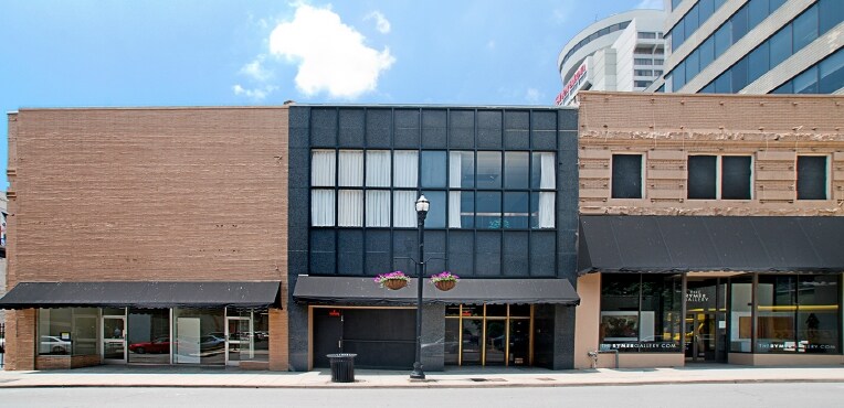 More Photos Of 217 6th Ave N, Nashville Storefront Retail Office For Lease