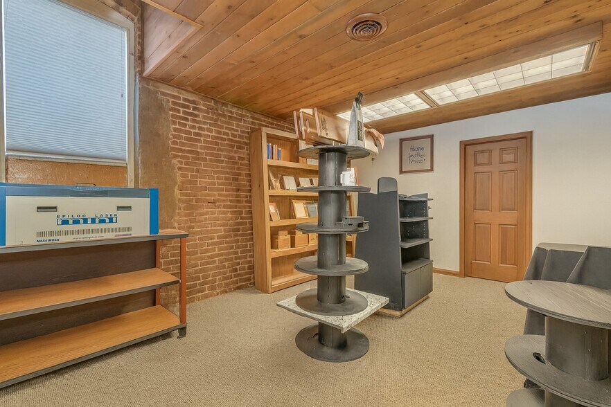 More Photos Of 928 Lincoln Ave, Steamboat Springs Specialty For Sale