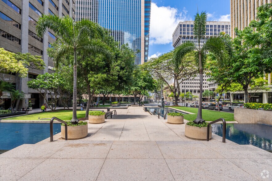 More Photos Of 1001 Bishop St, Honolulu Office For Lease