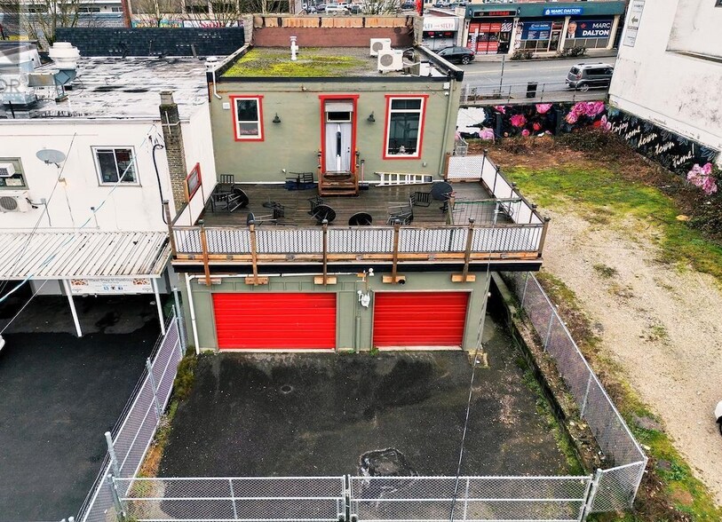 More Photos Of 22362 Lougheed Hwy, Maple Ridge Storefront For Lease