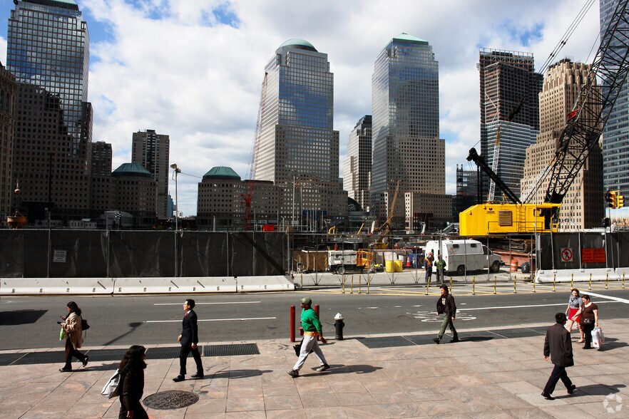 More Photos Of 2 World Trade Center, New York Office For Lease