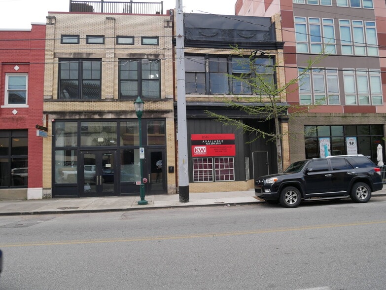 More Photos Of 32 Main St, Chattanooga Storefront For Sale