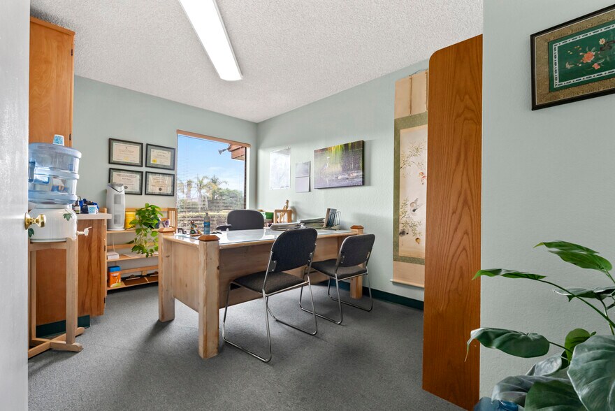 More Photos Of 970 Petit Ave, Ventura Medical For Sale