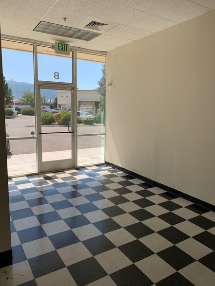 More Photos Of 2222 Park Pl, Minden Warehouse For Sale