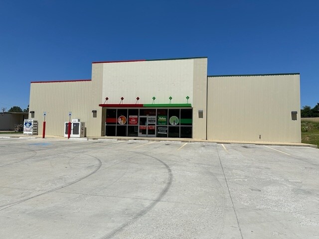 Primary Photo Of 849 S Main St, Dyer General Retail For Lease