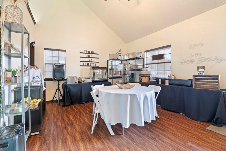 More Photos Of 5528 Fm 933, Whitney Office Residential For Sale