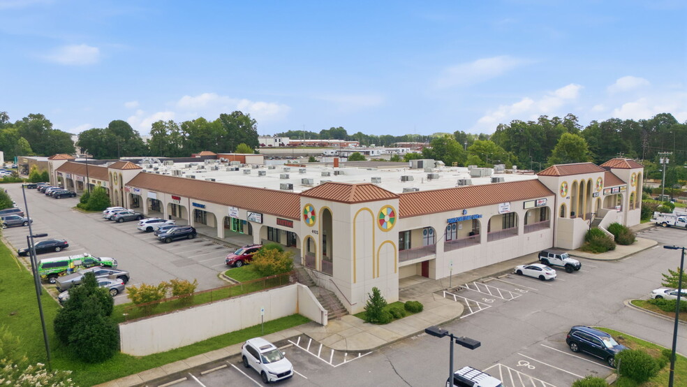 More Photos Of 4925 W Market St, Greensboro General Retail For Sale