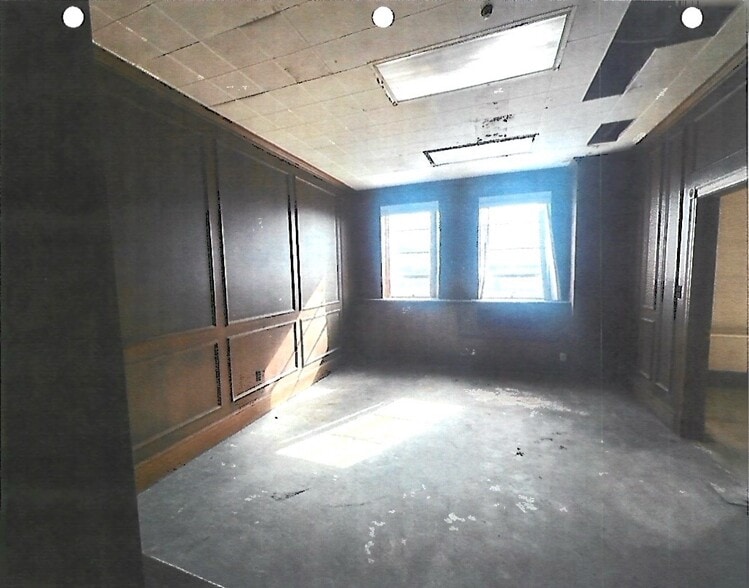 More Photos Of 11770 Berea Rd, Lakewood Office For Sale