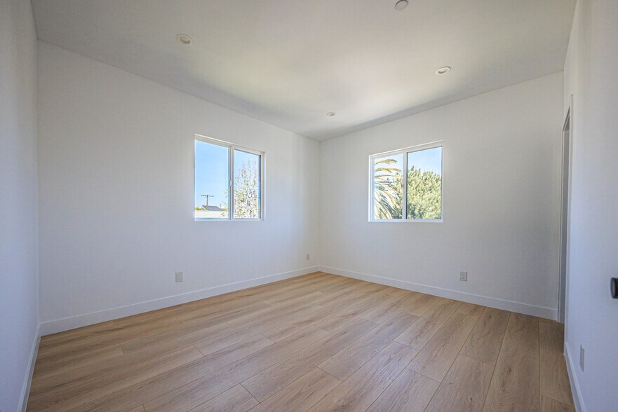 More Photos Of 1954-1958 Purdue Ave, Los Angeles Apartments For Sale