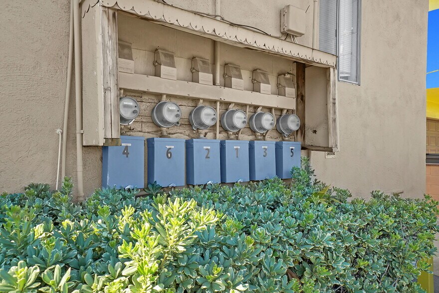 More Photos Of 252 S 7th St, Montebello Apartments For Sale