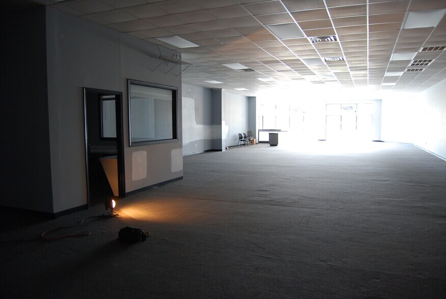 More Photos Of 5164 Virginia Beach Blvd, Virginia Beach Freestanding For Lease