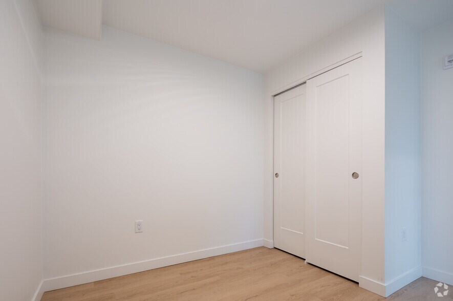 More Photos Of 1470 Queen St, Halifax Apartments For Lease