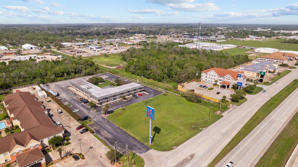 More Photos Of 1000 Highway 332, Clute Land For Sale