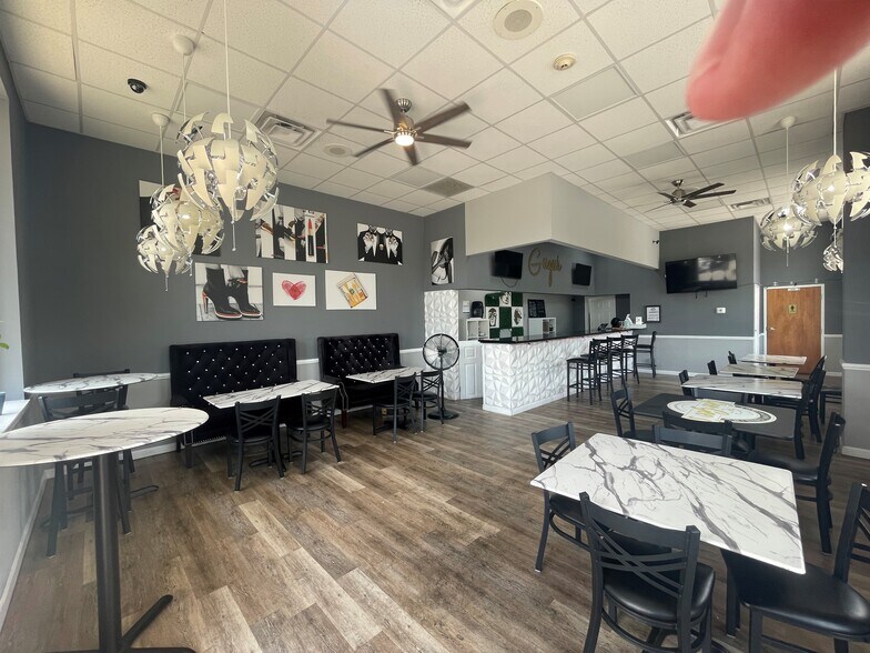 More Photos Of 539 Smith St, Providence Unknown For Lease