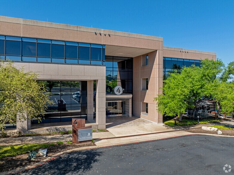 More Photos Of 6500 River Place Blvd, Austin Unknown For Lease