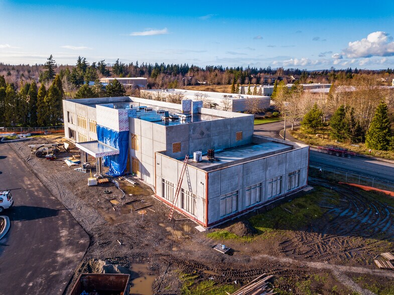 More Photos Of 381 W Horton Rd, Bellingham Medical For Sale