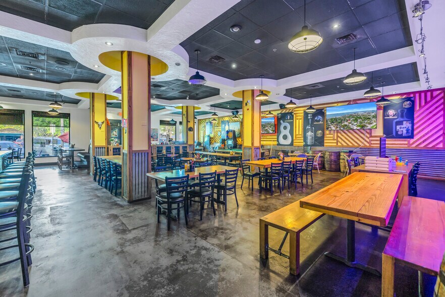 More Photos Of 2834 Beach Blvd, Gulfport Freestanding For Sale