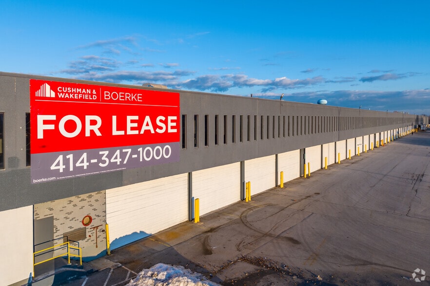More Photos Of 11800 W Burleigh St, Wauwatosa Distribution For Lease