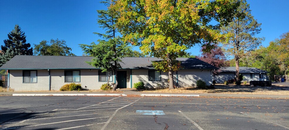Primary Photo Of 210 Tacoma St, Grants Pass Rehabilitation Center For Sale