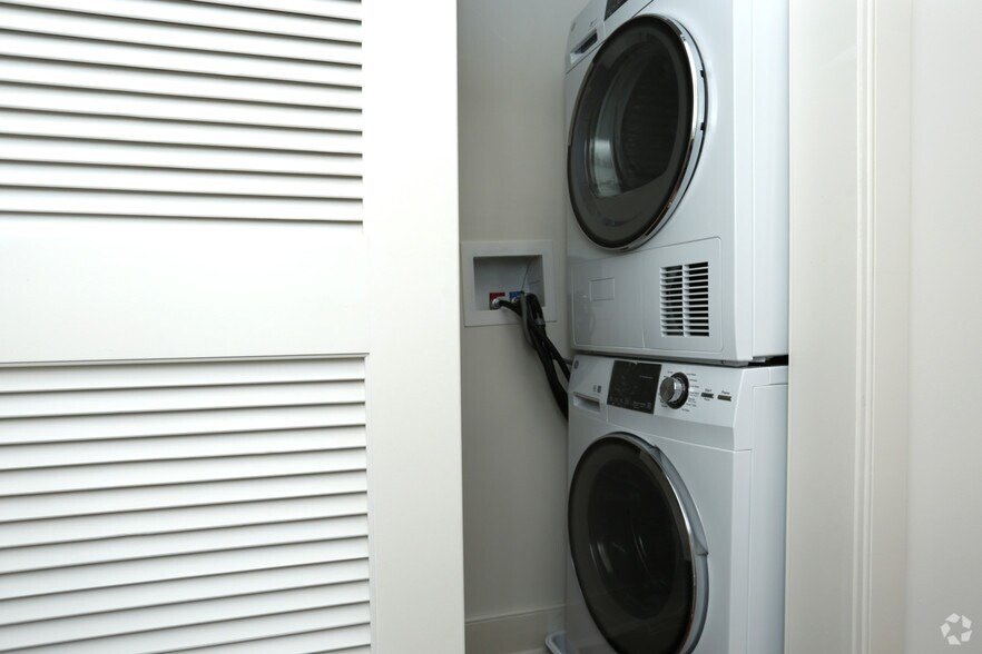 More Photos Of 200-202 Schley St, Garfield Apartments For Sale