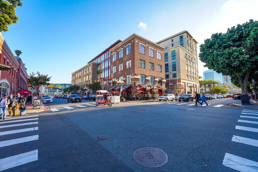 More Photos Of 210-250 5th Ave, San Diego Apartments For Lease