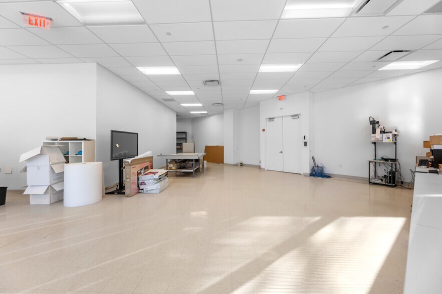 More Photos Of 500 Frank W Burr Blvd, Teaneck Office For Lease