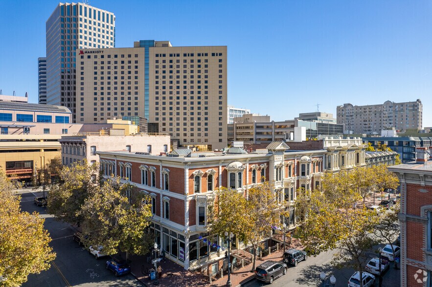 More Photos Of 452 8th St, Oakland Unknown For Lease