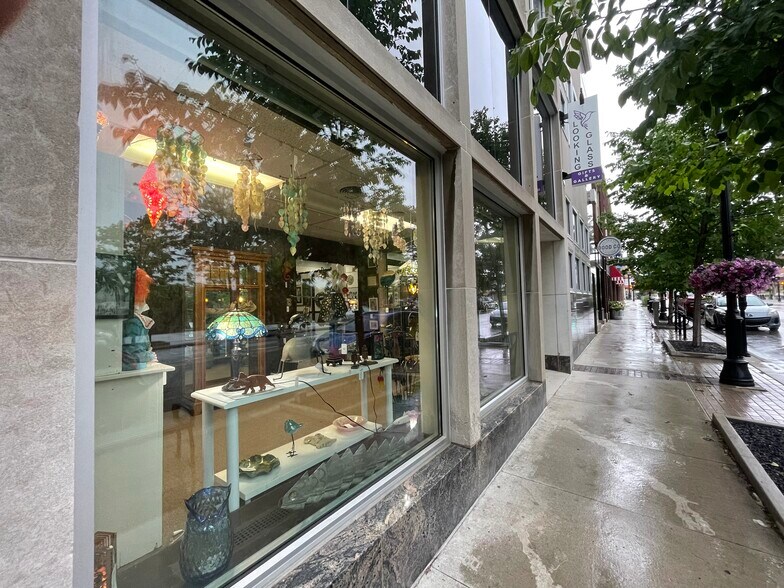 More Photos Of 2140 Front St, Cuyahoga Falls Storefront Retail Office For Lease