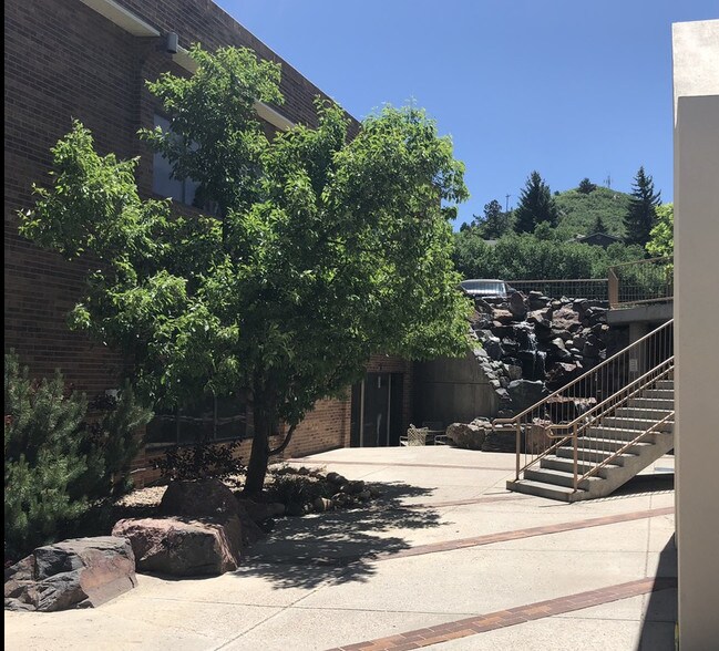 More Photos Of 2 Oakwood Park, Castle Rock Medical For Lease