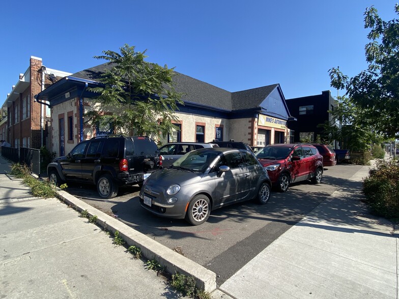 Primary Photo Of 27 Leslie St, Toronto Auto Repair For Sale