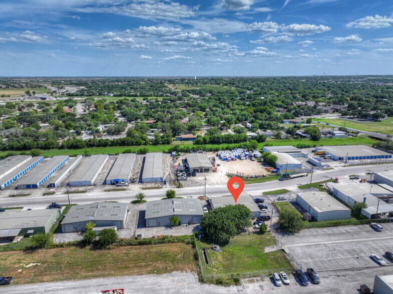 More Photos Of 242 Trade Center Dr, New Braunfels Warehouse For Lease