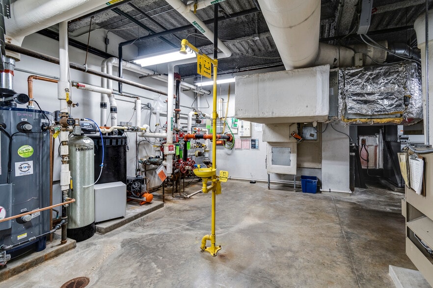 More Photos Of 840 Carolina St, Sauk City Office For Sale