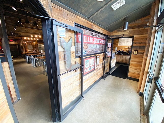 More Photos Of 565-569 Amherst St, Nashua Freestanding For Lease