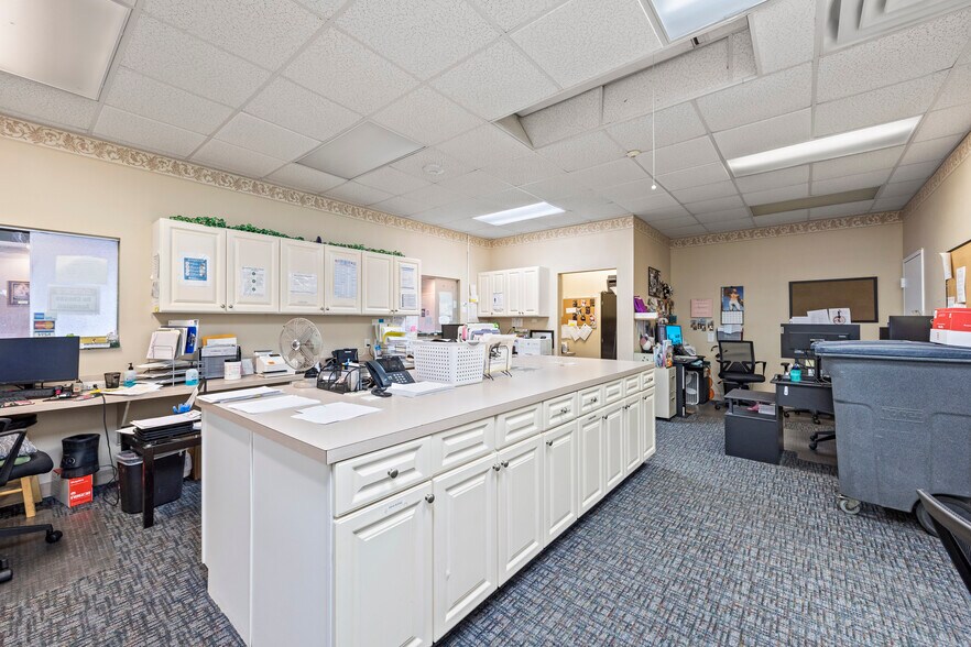 More Photos Of 440 SW Perimeter Glen, Lake City Medical For Sale