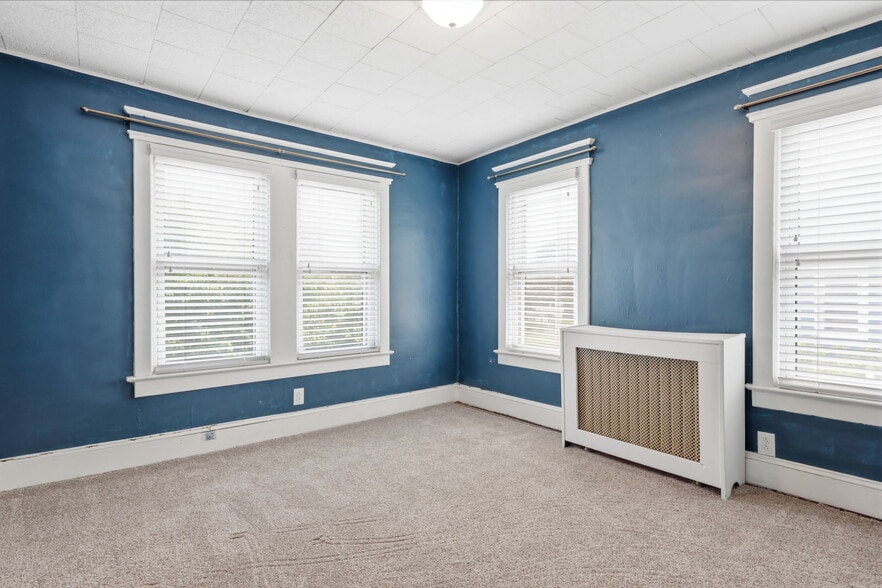More Photos Of 168 White Horse Ave, Hamilton Office For Sale