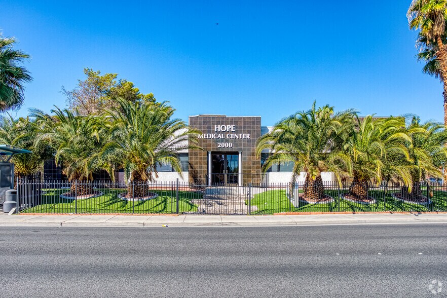 More Photos Of 2000 S Eastern Ave, Las Vegas Loft Creative Space For Sale