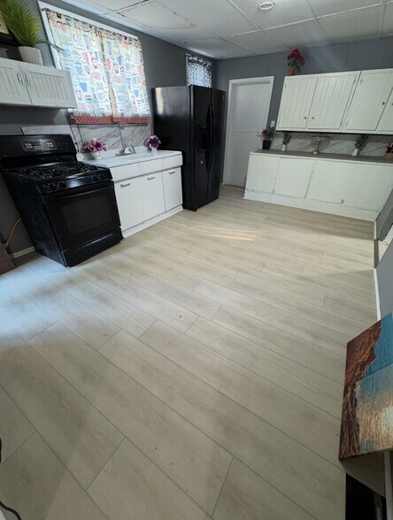 More Photos Of , Syracuse Multifamily For Sale