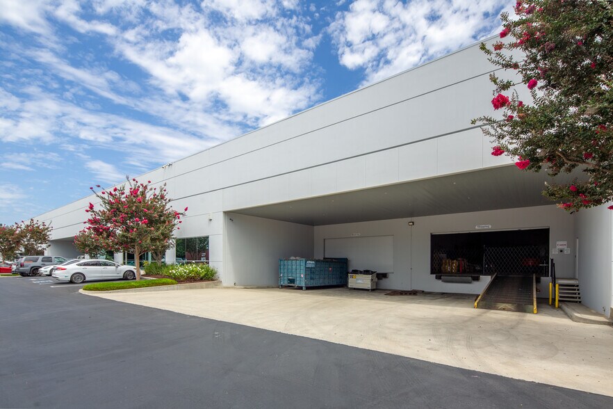 More Photos Of 15281 Barranca Pky, Irvine Industrial For Lease