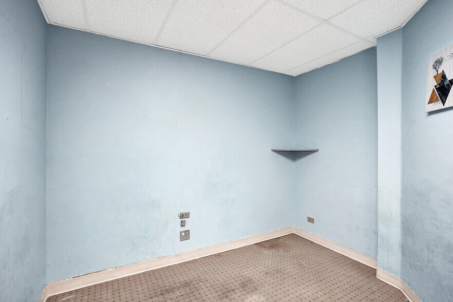 More Photos Of 2920-2940 E Commercial Blvd, Fort Lauderdale Storefront Retail Office For Lease