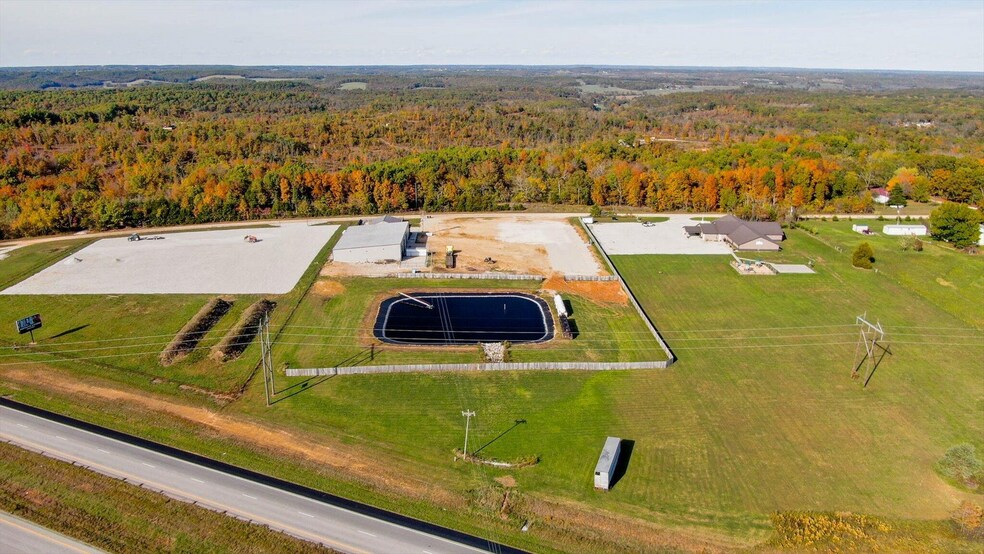 More Photos Of 558 Lucky Rd, Seymour Service For Sale