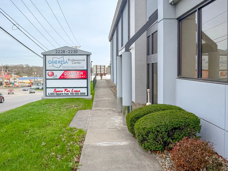 Primary Photo Of 2228-2230 Sunset Blvd, Steubenville Office For Lease